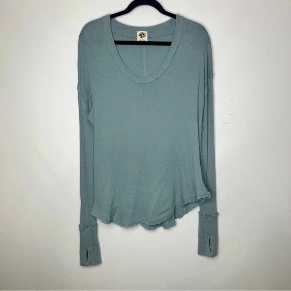 Free People Colby Ribbed Thermal Blue Knit Top Shirt Size Medium - Picture 3 of 6